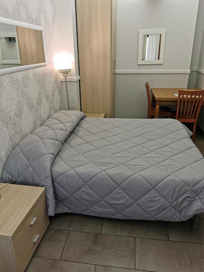 Bed And Breakfast Piramide โรม ภายนอก รูปภาพ